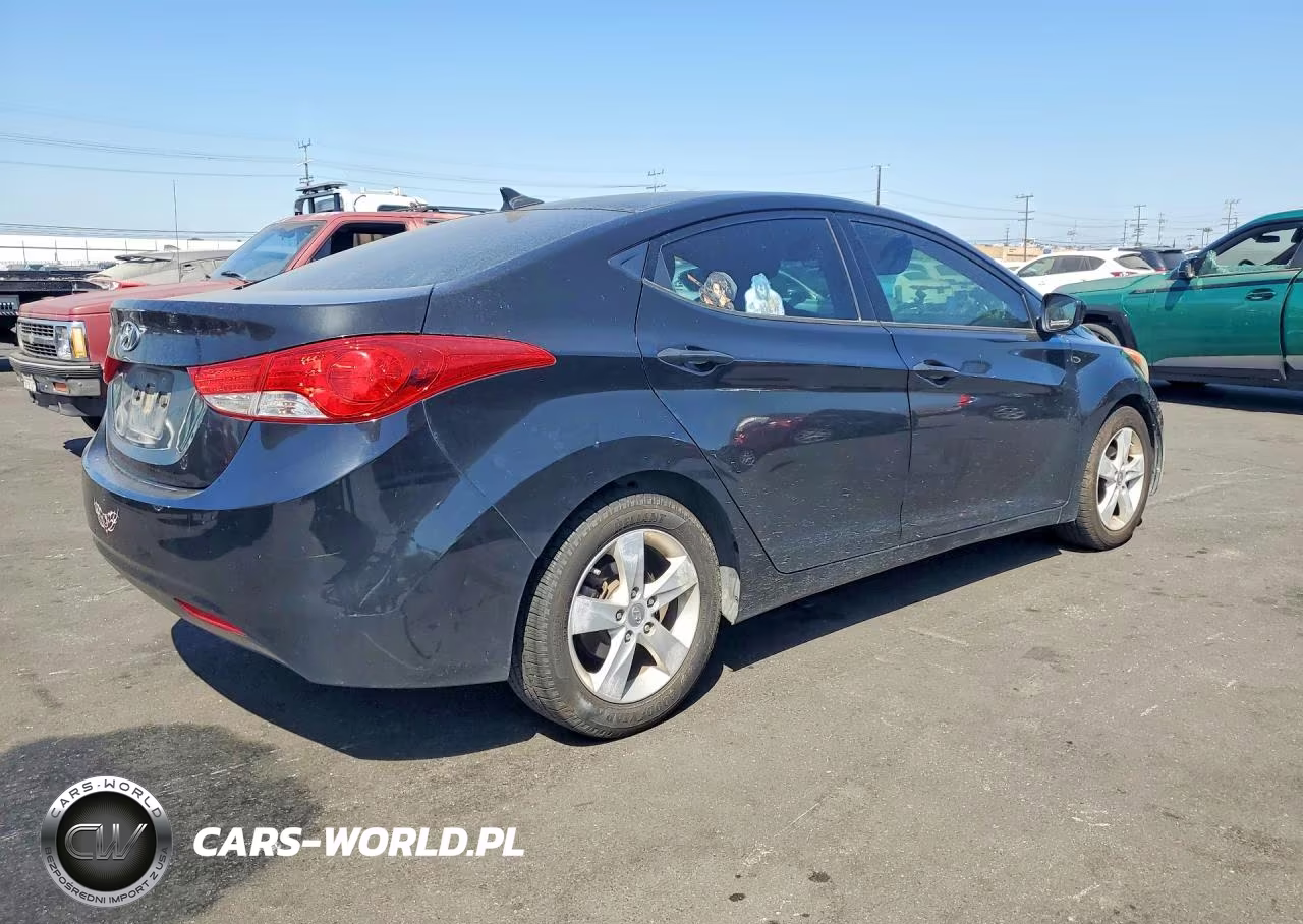 2013 Hyundai Elantra Gls VIN:5NPDH4AE1DH368708 - 3