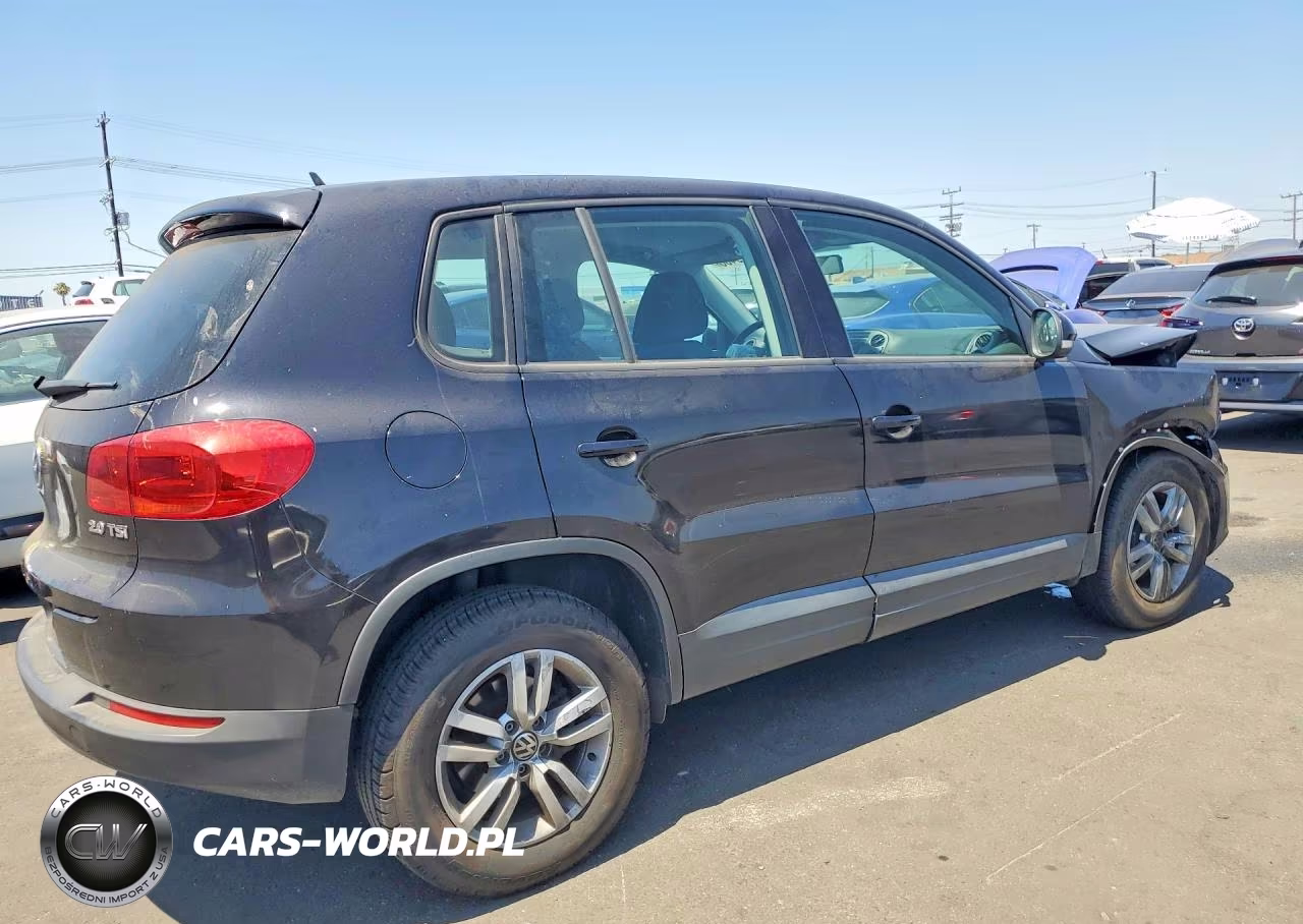 2012 Volkswagen Tiguan S VIN:WVGAV7AX0CW540682 - 3