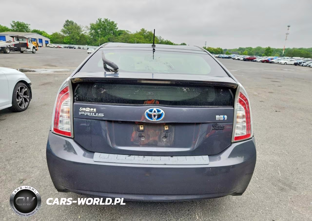 2012 Toyota Prius Two VIN:JTDKN3DU4C1594292 - 6
