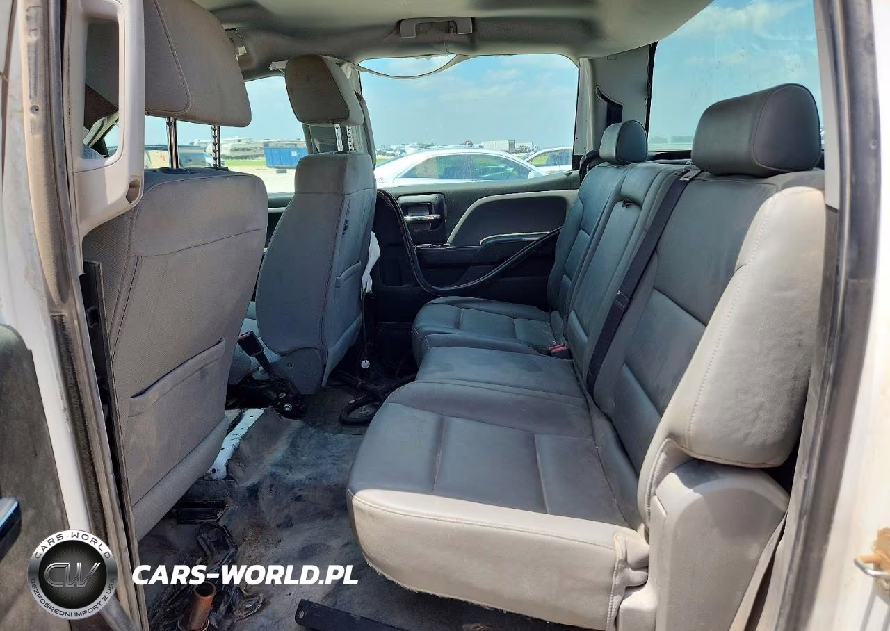 2018 Chevrolet Silverado K1500 VIN:3GCUKNEC3JG152864 - 10