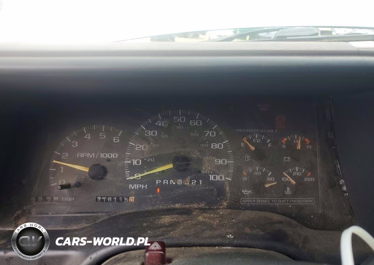 1998 Chevrolet Tahoe C1500 VIN:1GNEC13R5WJ358119 - 9