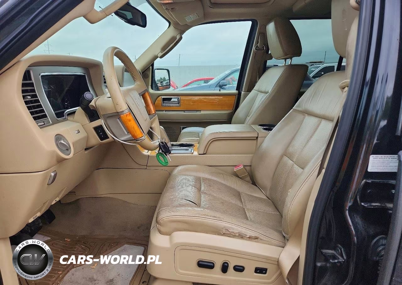 2010 Lincoln Navigator VIN:5LMJJ2J50AEJ02161 - 7