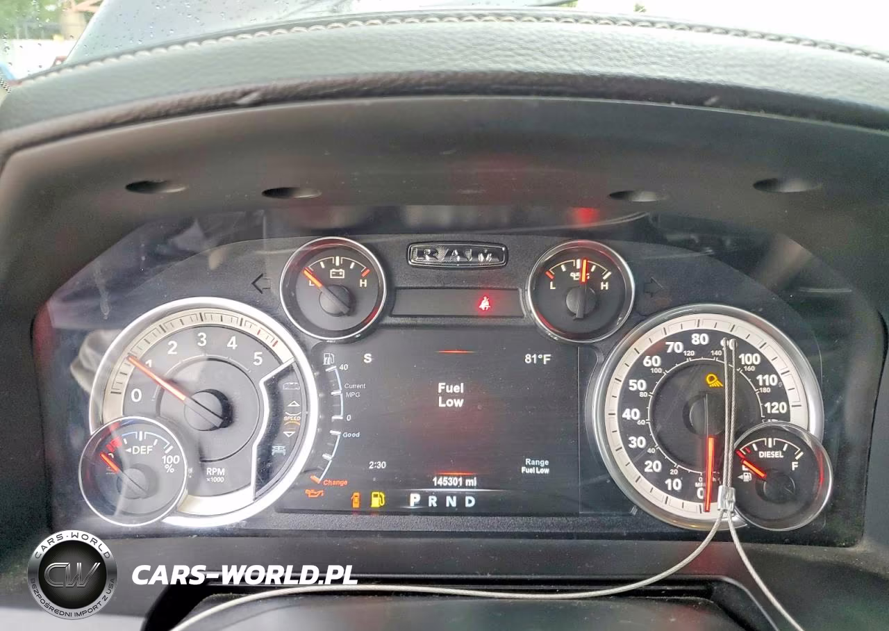 2018 Ram 1500 Laramie VIN:1C6RR7JMXJS346822 - 9