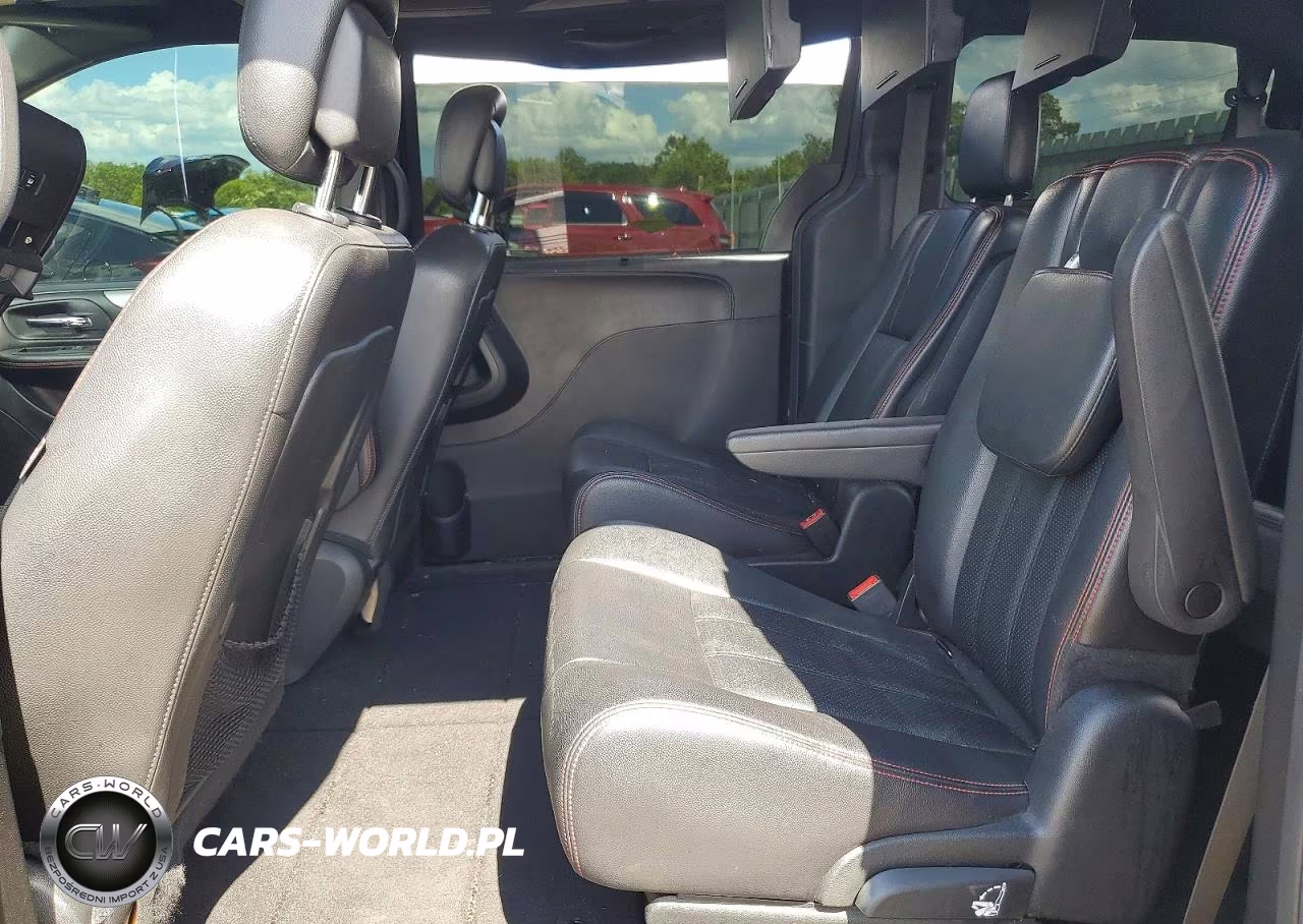 2018 Dodge Grand Caravan Gt VIN:2C4RDGEG2JR299606 - 11