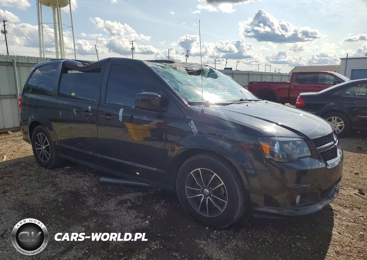 2018 Dodge Grand Caravan Gt VIN:2C4RDGEG2JR299606 - 4