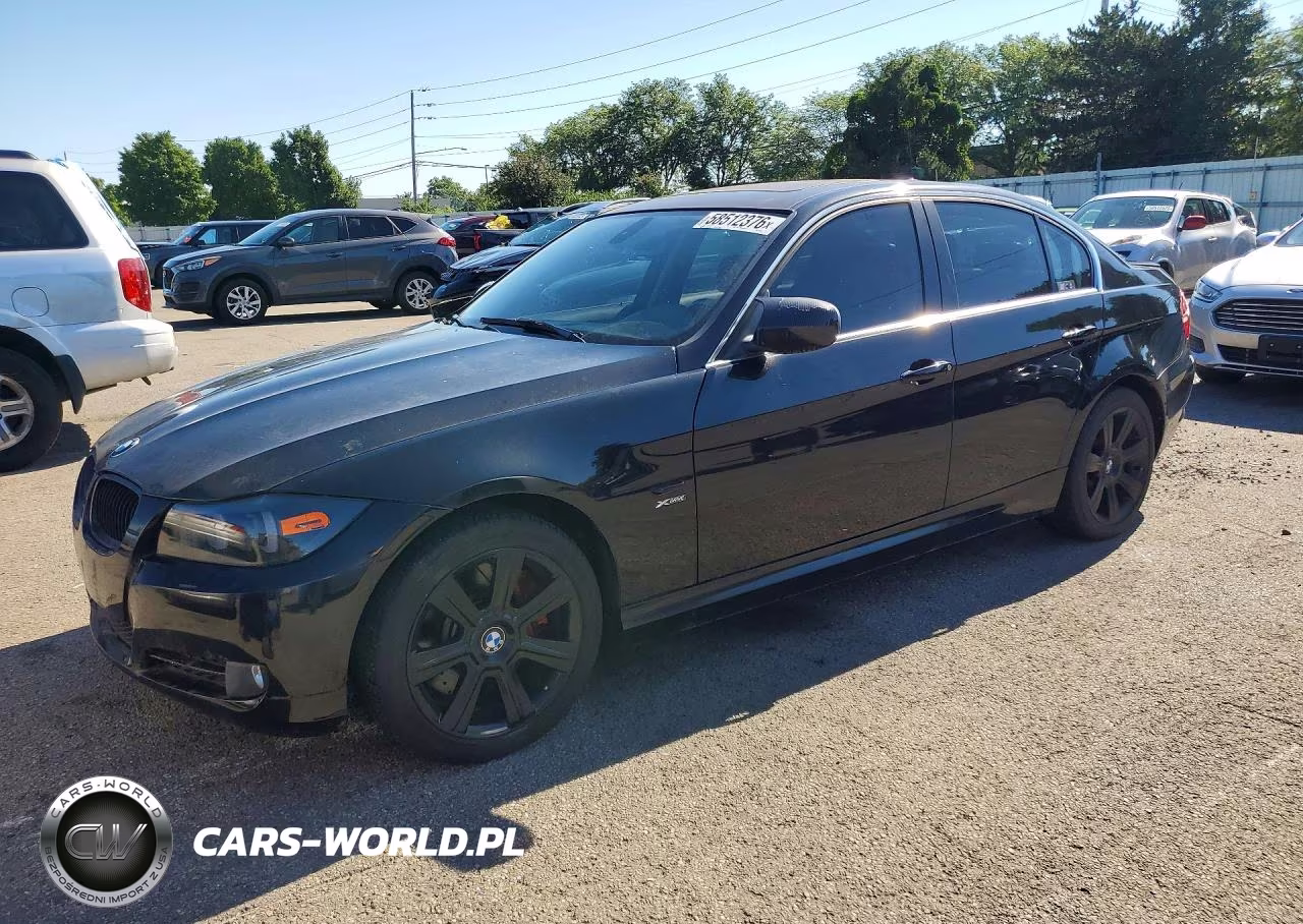 2011 BMW 335 Xi – zdjęcie 1 z 12