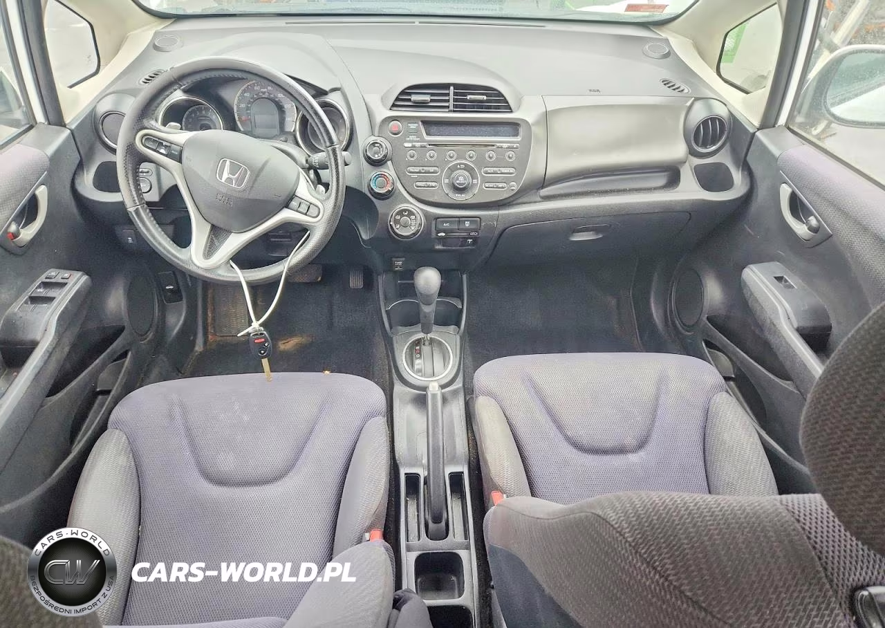 2012 Honda Fit VIN:JHMGE8H54CC024723 - 8