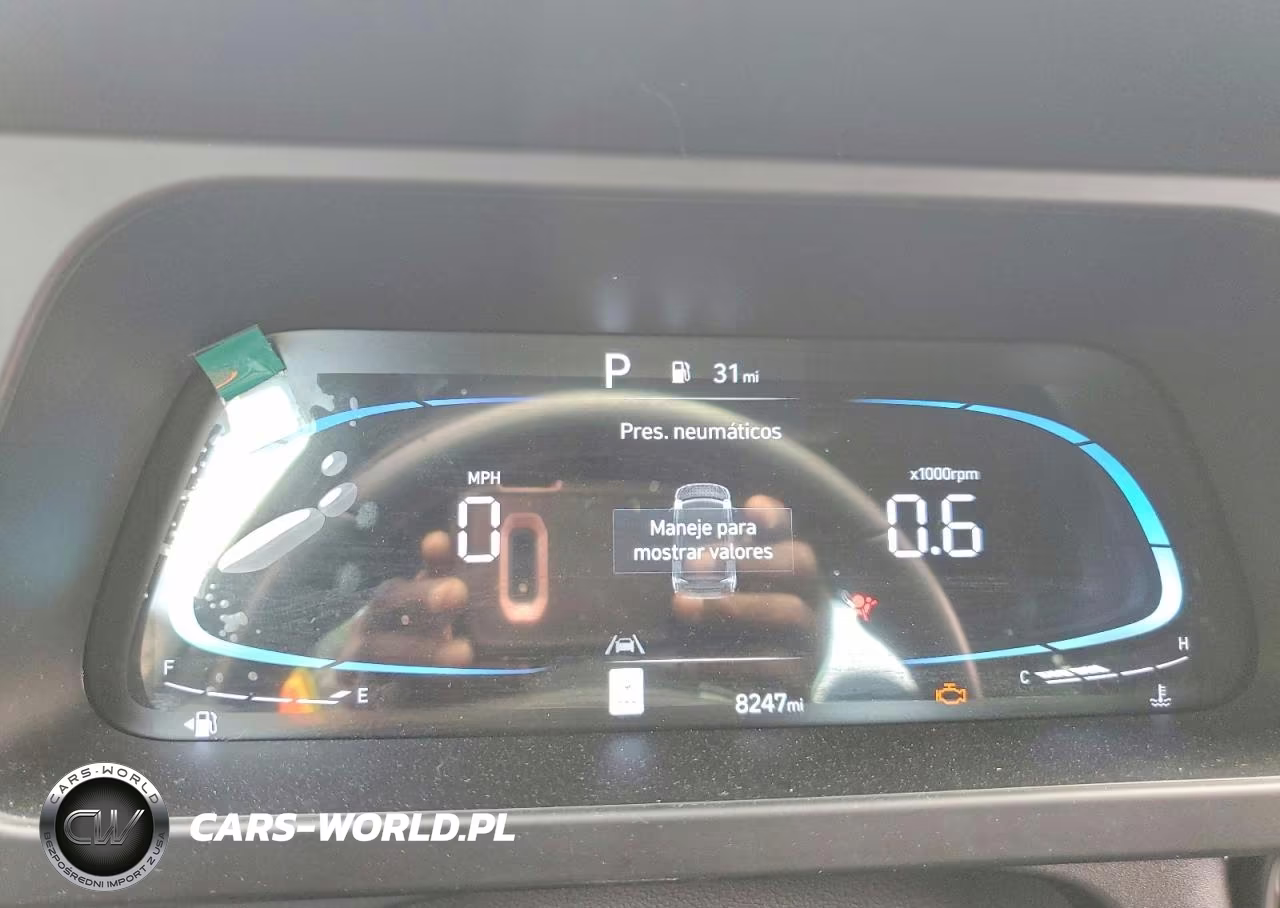 2025 Hyundai Elantra Sel Sport VIN:KMHLM4DG8SU073110 - 9