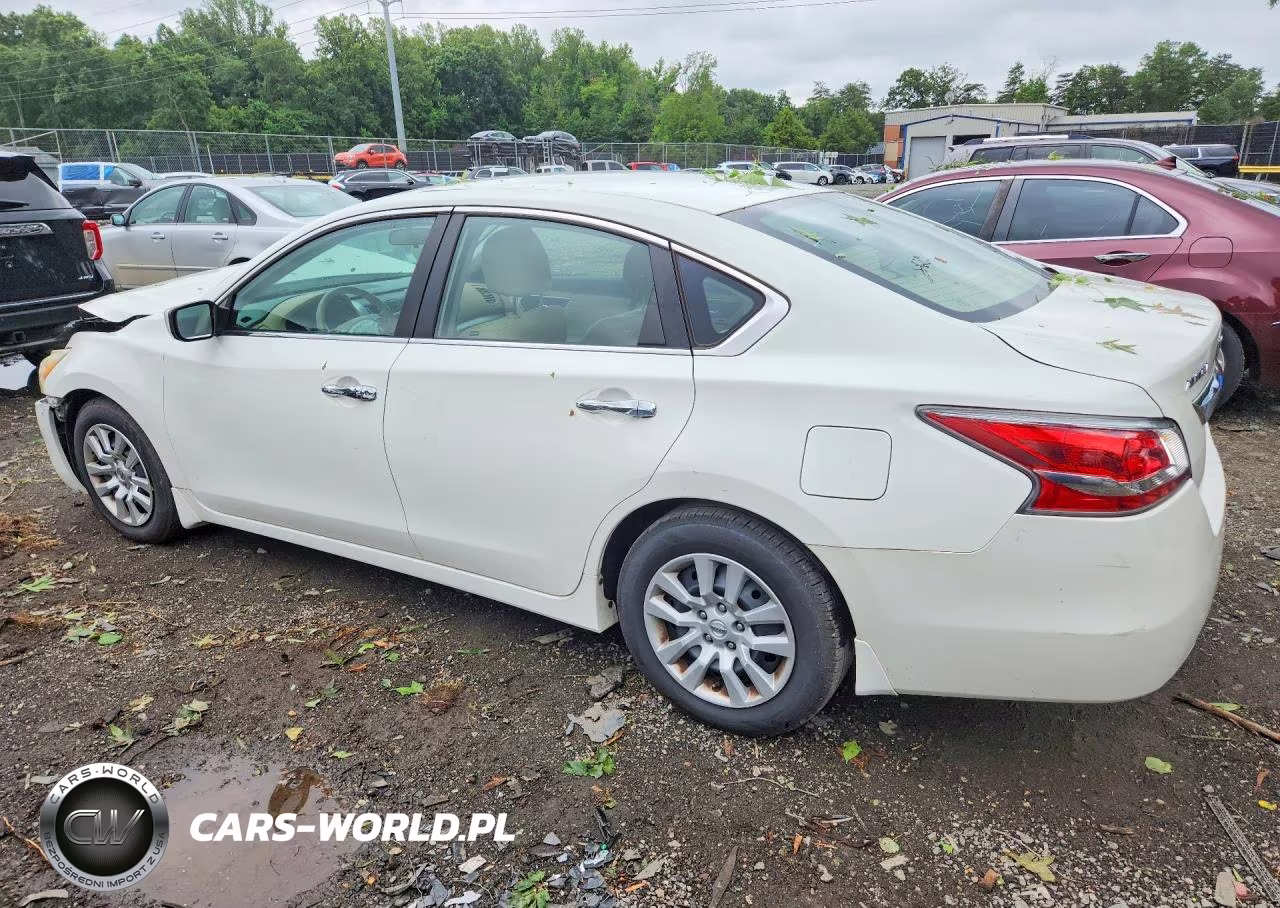 2015 Nissan Altima 2.5 S VIN:1N4AL3APXFC431435 - 2