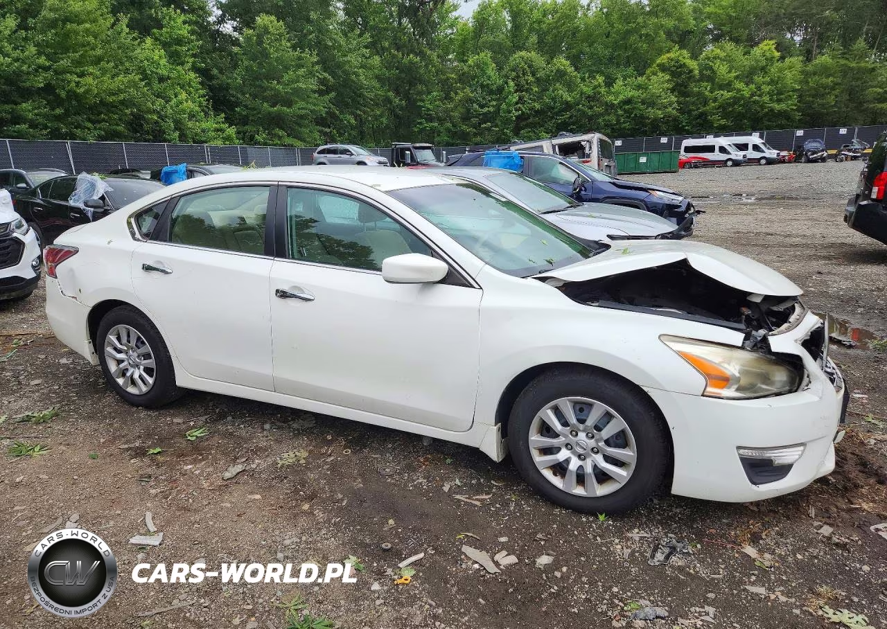 2015 Nissan Altima 2.5 S VIN:1N4AL3APXFC431435 - 4