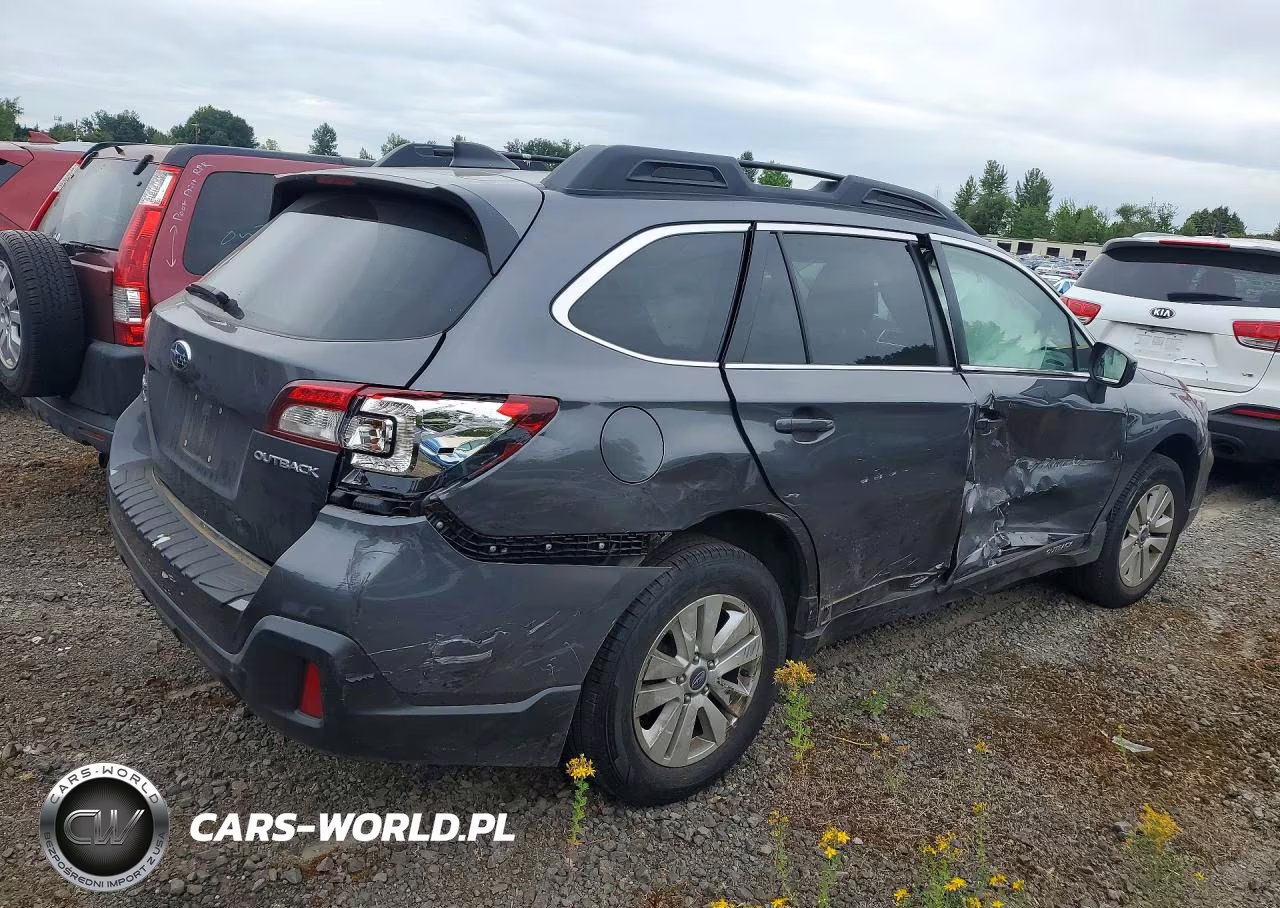 2019 Subaru Outback 2.5I Premium VIN:4S4BSAFC4K3234715 - 3