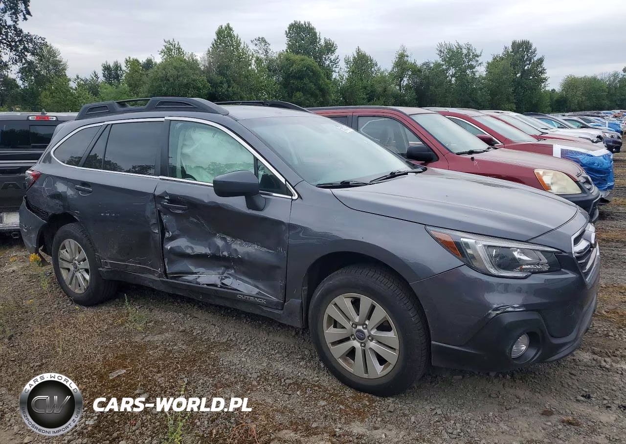 2019 Subaru Outback 2.5I Premium VIN:4S4BSAFC4K3234715 - 4