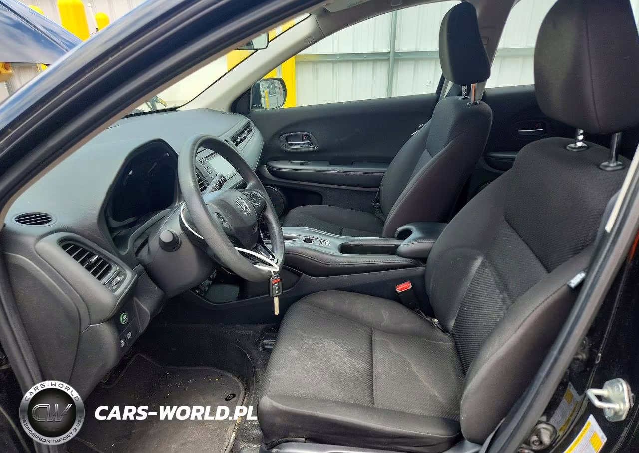 2018 Honda Hr-V Lx VIN:3CZRU6H32JG704978 - 7