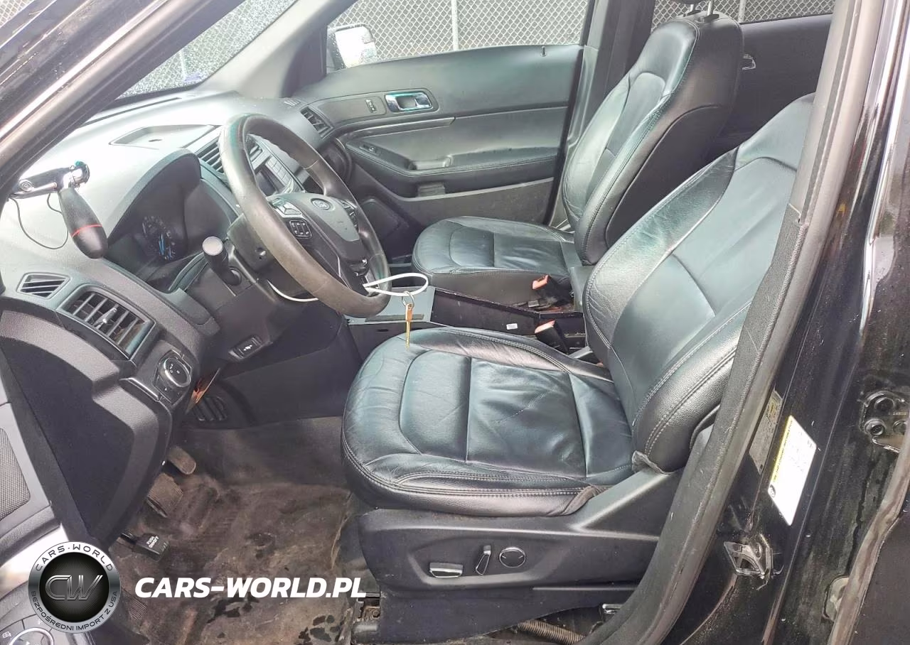 2017 Ford Explorer Police Interceptor VIN:1FM5K8AR1HGA79009 - 7