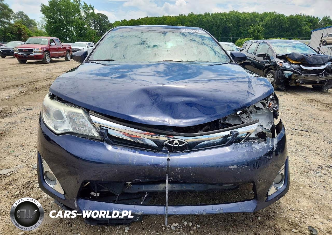 2014 Toyota Camry Xle VIN:4T4BF1FK5ER402474 - 5