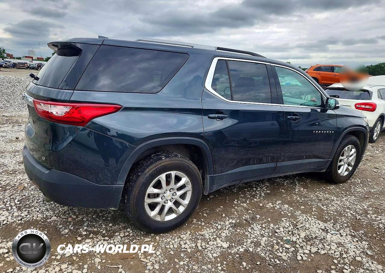 2018 Chevrolet Traverse Lt VIN:1GNEVGKW4JJ145854 - 3