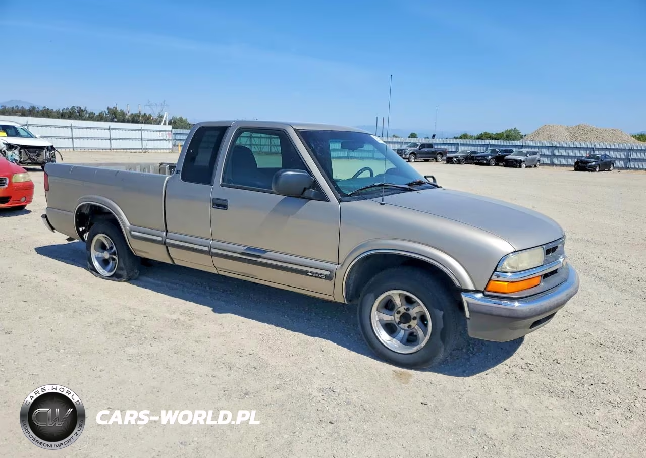 2000 Chevrolet S Truck S10 VIN:1GCCS1956YK269678 - 4