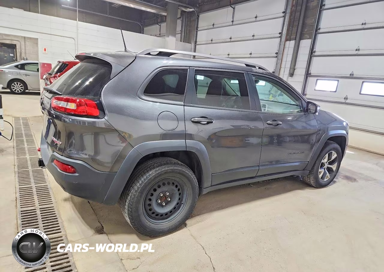 2016 Jeep Cheeroke VIN:1C4PJMBS5GW276067 - 3
