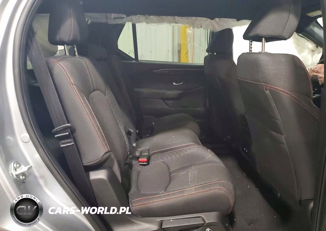 2026 Honda Pilot Sport VIN:5FNYG1H3XTB021463 - 11