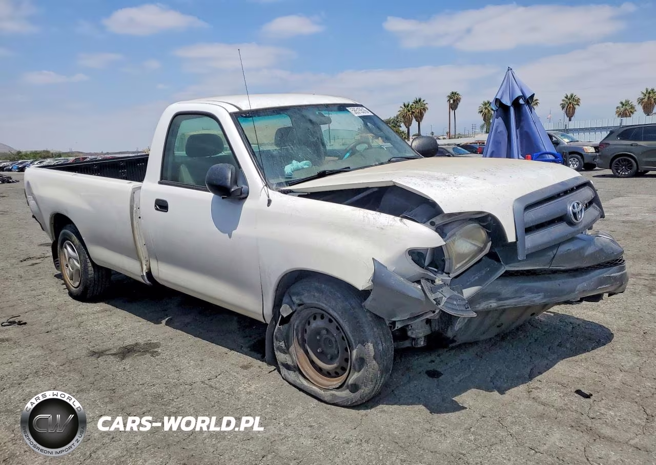 2003 Toyota Tundra Base VIN:5TBJN32183S370328 - 4