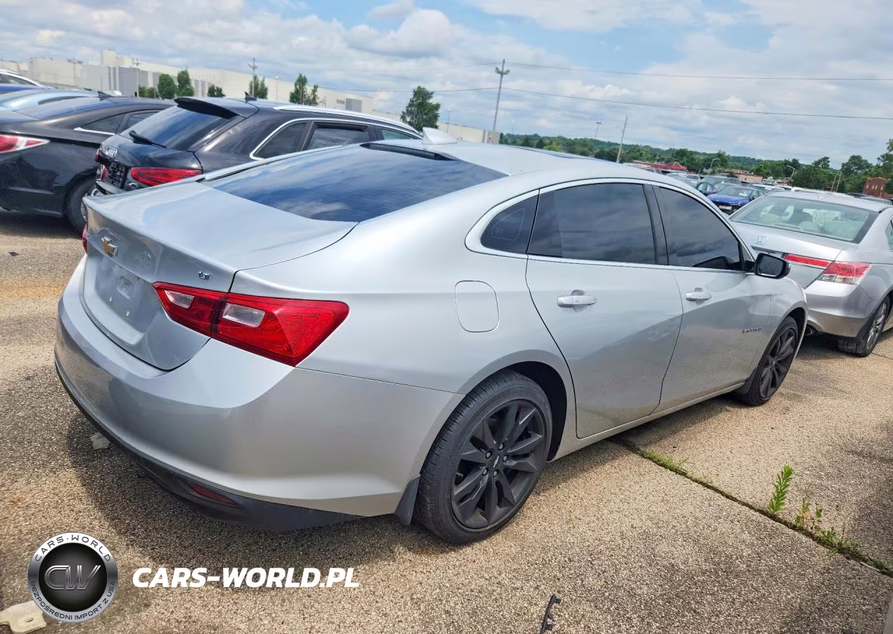 2017 Chevrolet Malibu Lt VIN:1G1ZE5ST5HF247867 - 3