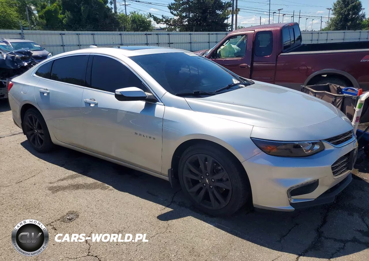 2017 Chevrolet Malibu Lt VIN:1G1ZE5ST5HF247867 - 4