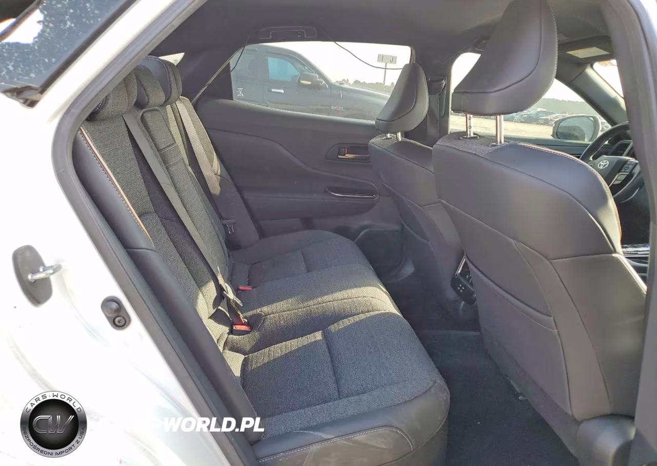 2024 Toyota Crown Xle VIN:JTDAAAAF7R3028027 - 10