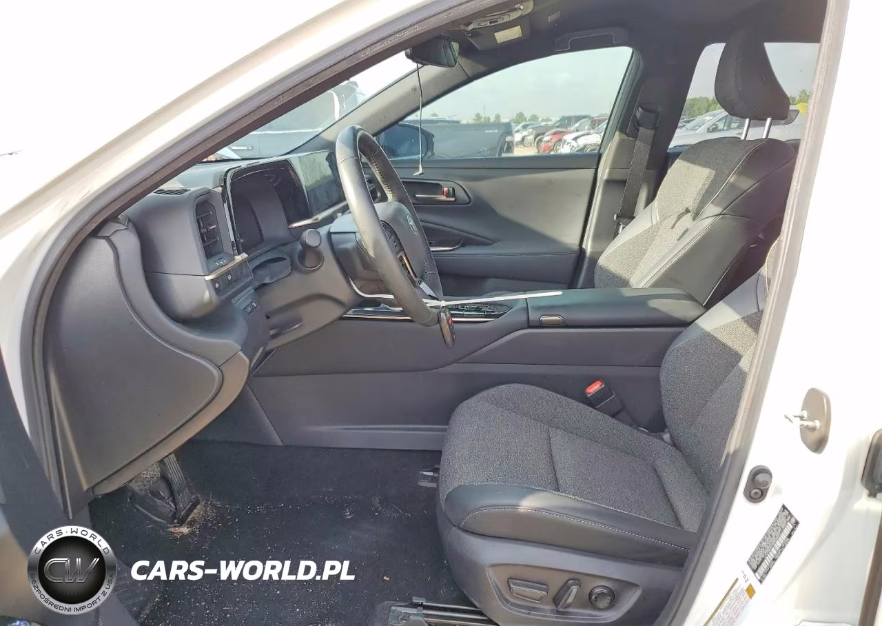 2024 Toyota Crown Xle VIN:JTDAAAAF7R3028027 - 7