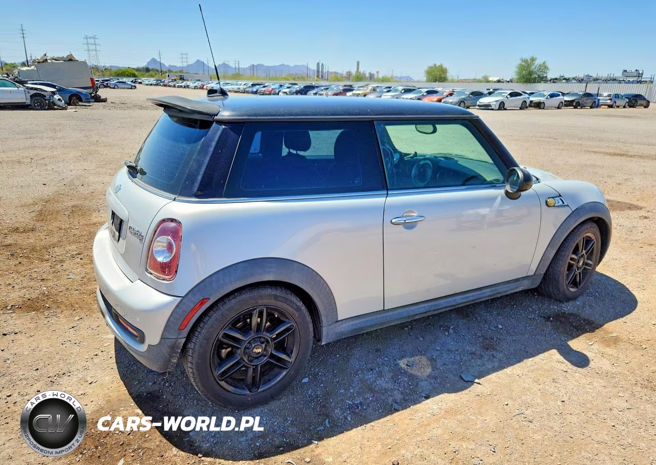 2013 Mini Cooper S VIN:WMWSV3C51DTY29860 - 3