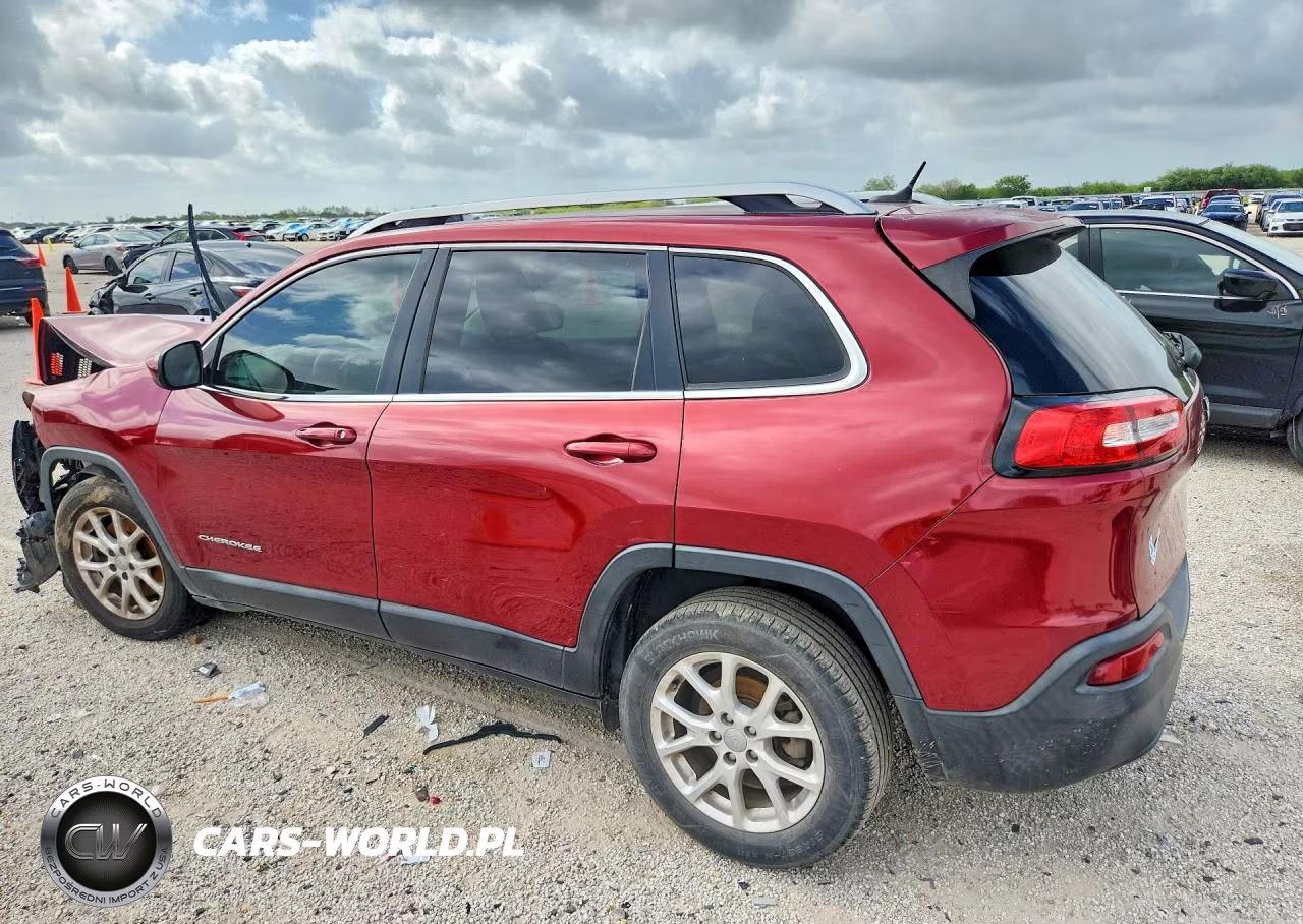 2016 Jeep Cherokee Latitude VIN:1C4PJLCBXGW126383 - 2