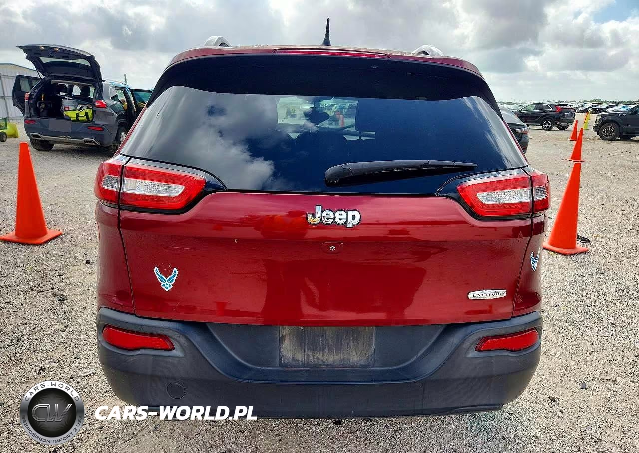 2016 Jeep Cherokee Latitude VIN:1C4PJLCBXGW126383 - 6