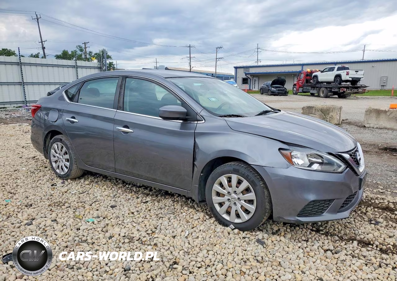2018 Nissan Sentra S VIN:3N1AB7AP0JY337569 - 4