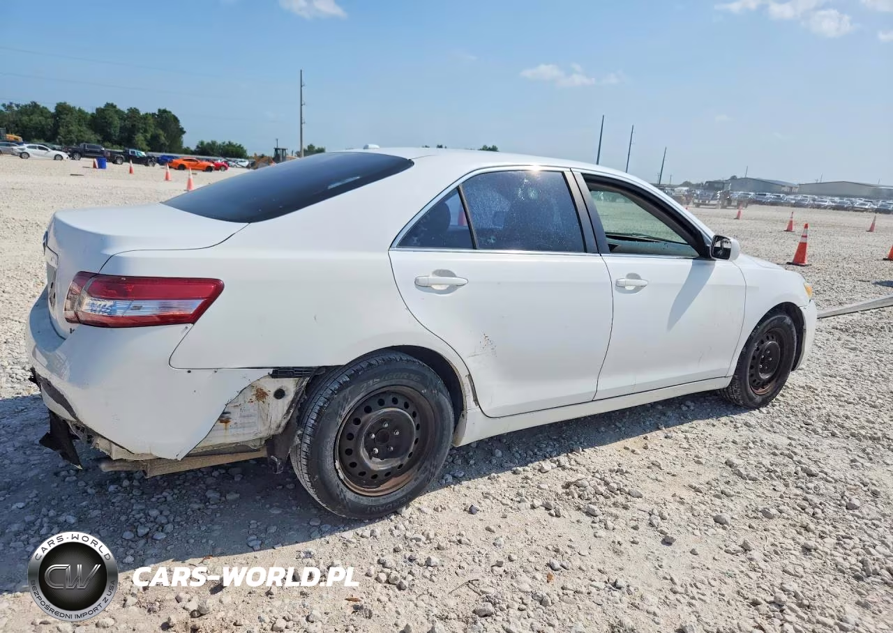 2010 Toyota Camry Le VIN:4T1BF3EK5AU568818 - 3