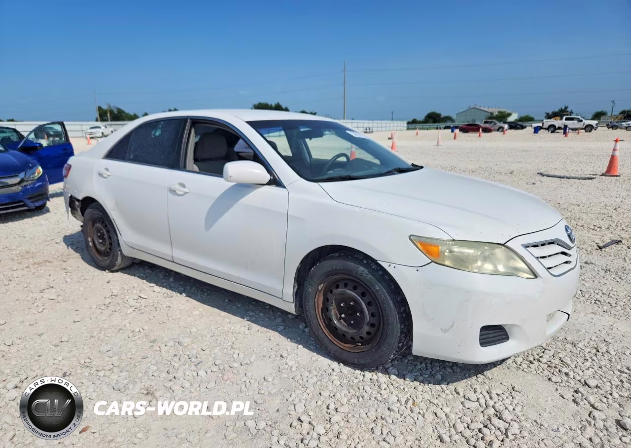 2010 Toyota Camry Le VIN:4T1BF3EK5AU568818 - 4