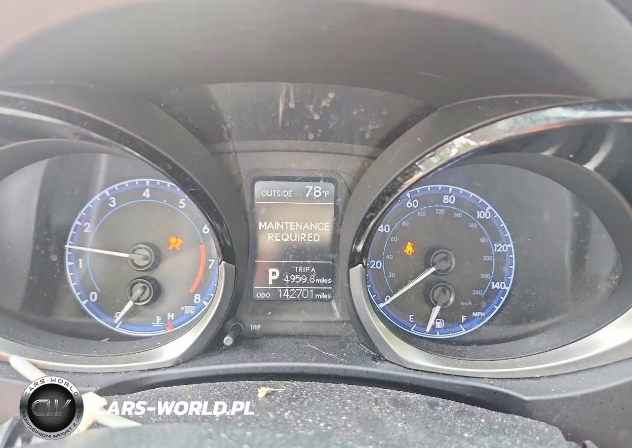 2016 Toyota Corolla S Plus VIN:2T1BURHE6GC716094 - 9