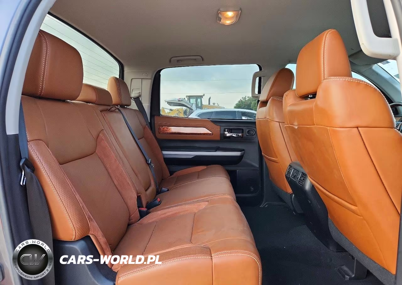 2019 Toyota Tundra 1794 Edition VIN:5TFGY5F11KX249129 - 10