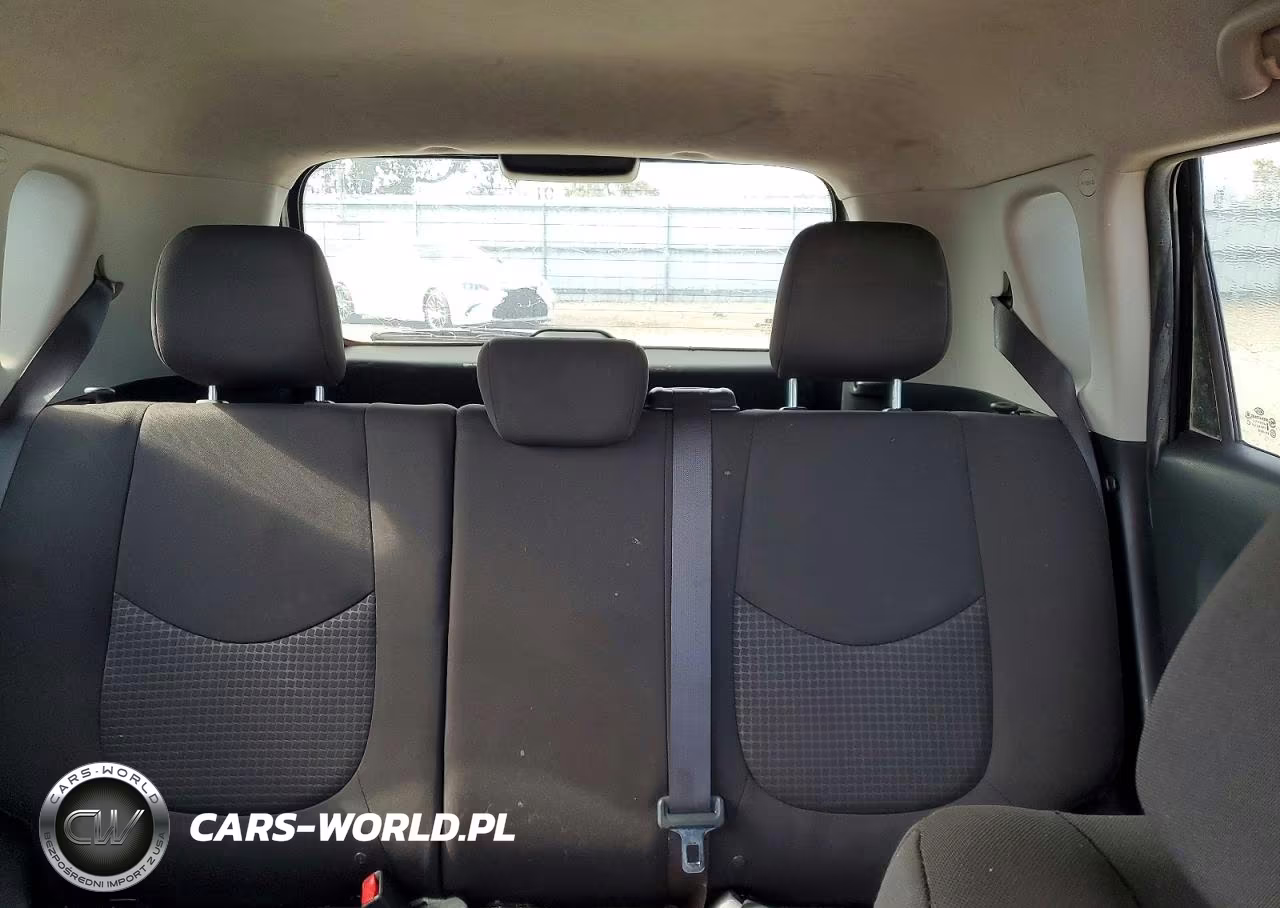 2012 Kia Soul Base VIN:KNDJT2A55C7744903 - 10