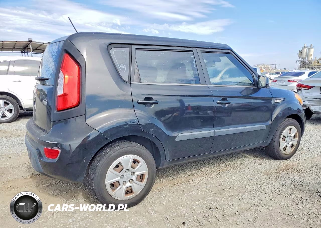 2012 Kia Soul Base VIN:KNDJT2A55C7744903 - 3