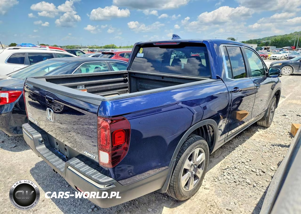 2018 Honda Ridgeline Rtl VIN:5FPYK3F59JB001482 - 3