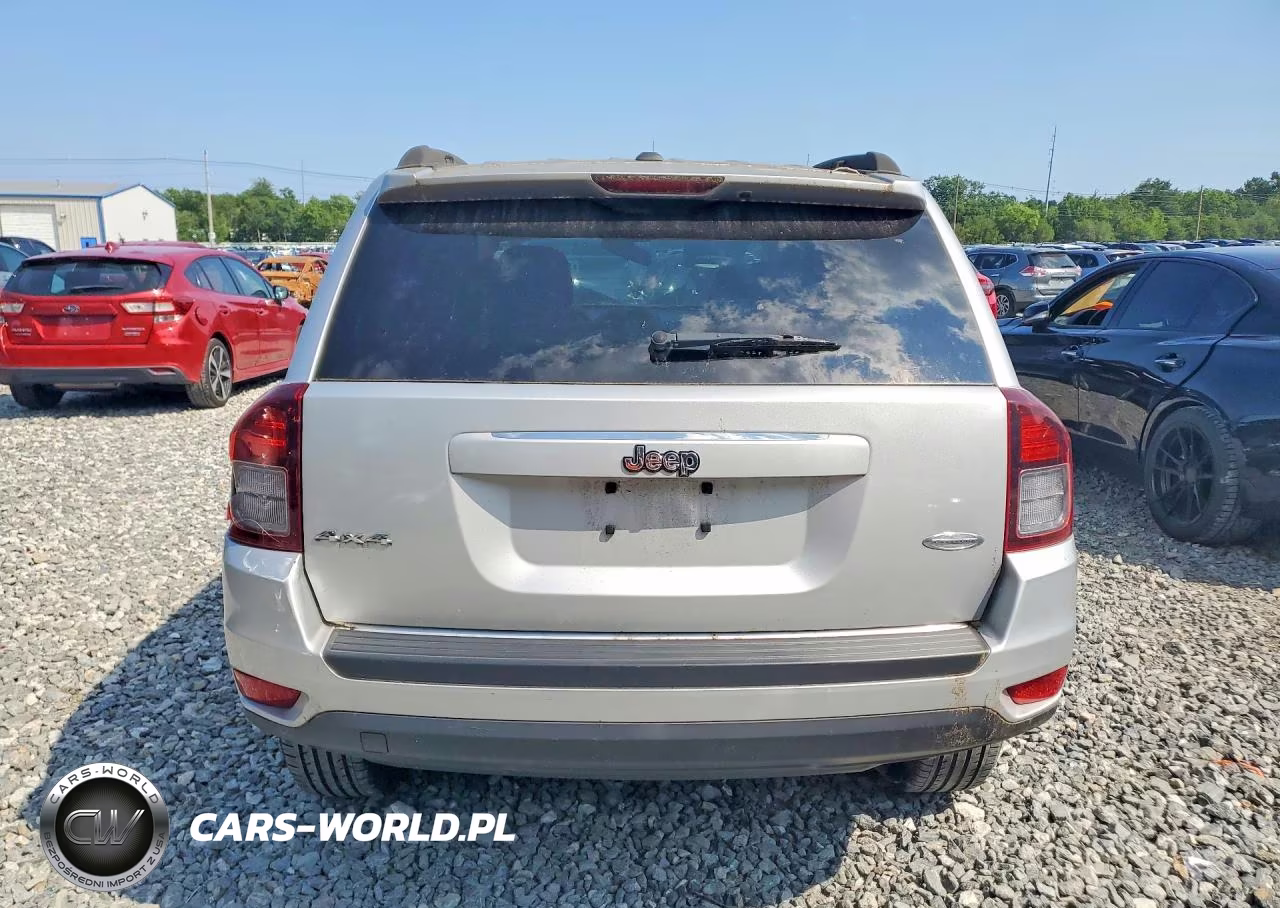 2014 Jeep Compass Latitude VIN:1C4NJDEB4ED621410 - 6