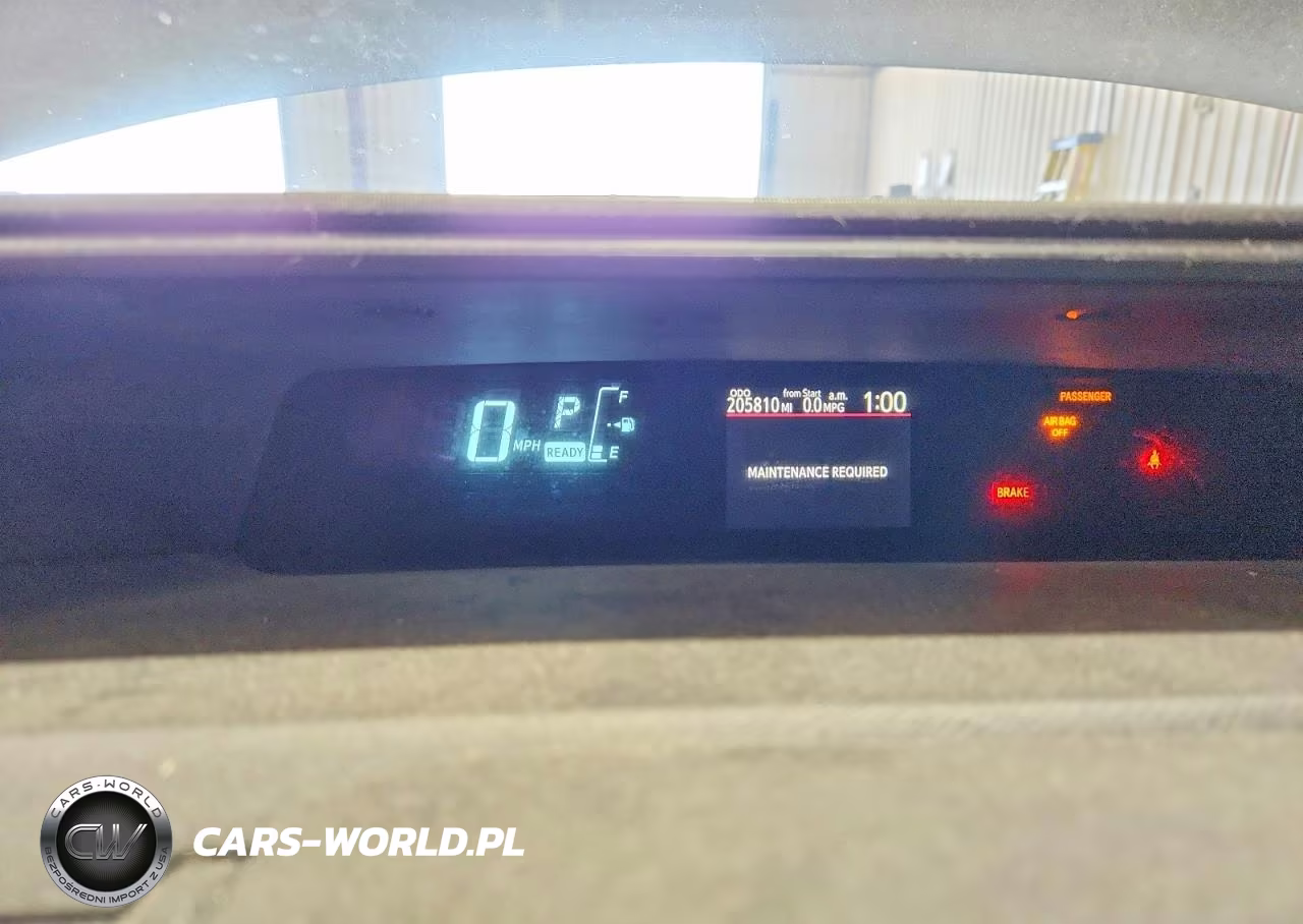 2014 Toyota Prius C One VIN:JTDKDTB30E1067916 - 9