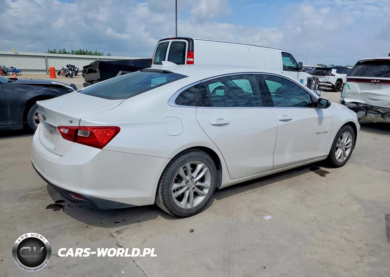2018 Chevrolet Malibu Lt VIN:1G1ZD5ST0JF198389 - 3