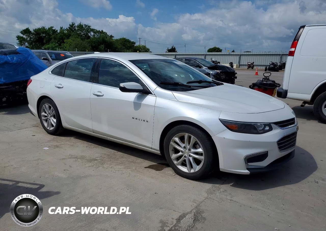 2018 Chevrolet Malibu Lt VIN:1G1ZD5ST0JF198389 - 4
