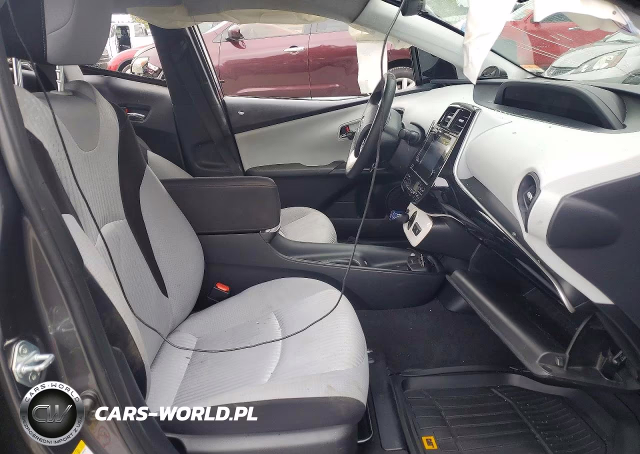 2017 Toyota Prius Two VIN:JTDKBRFU3H3572501 - 7