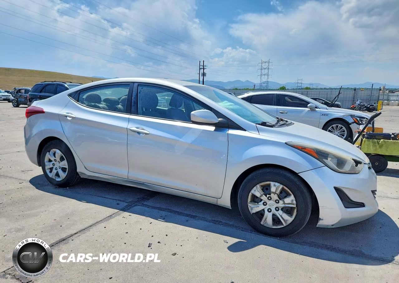 2016 Hyundai Elantra Se VIN:5NPDH4AE2GH725138 - 4