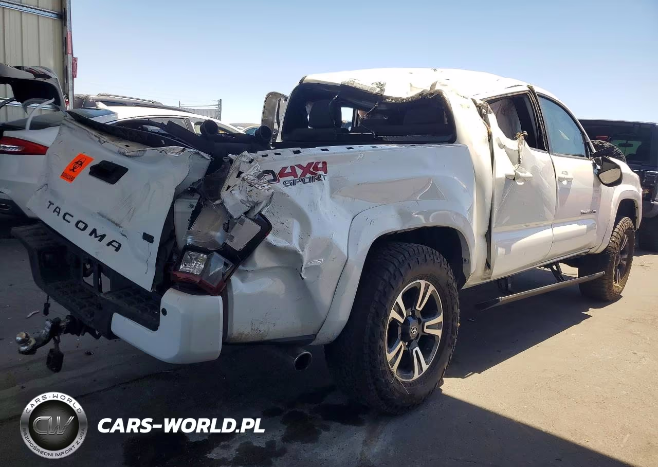 2019 Toyota Tacoma Trd Sport VIN:3TMCZ5AN6KM236744 - 3