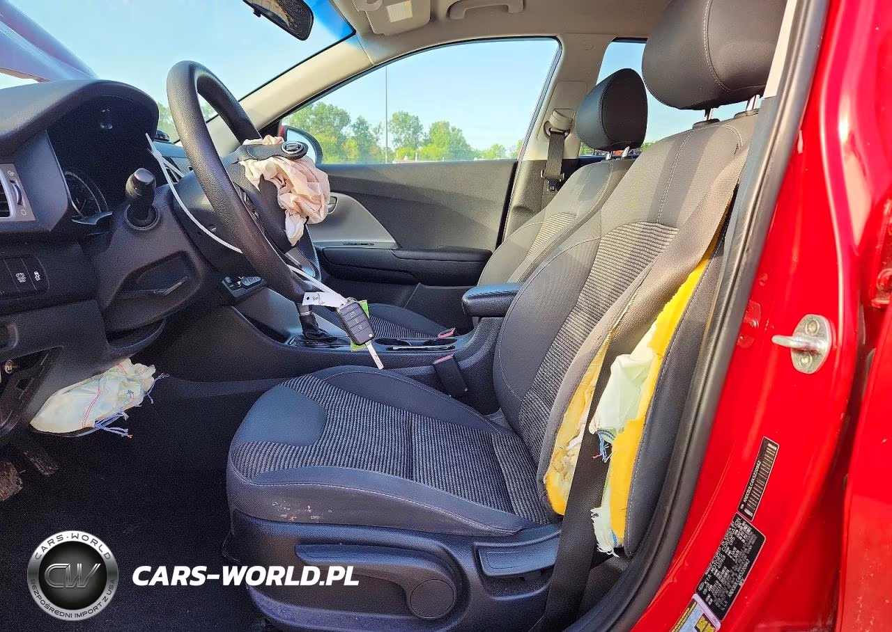 2019 Kia Niro Fe VIN:KNDCB3LC4K5220942 - 7