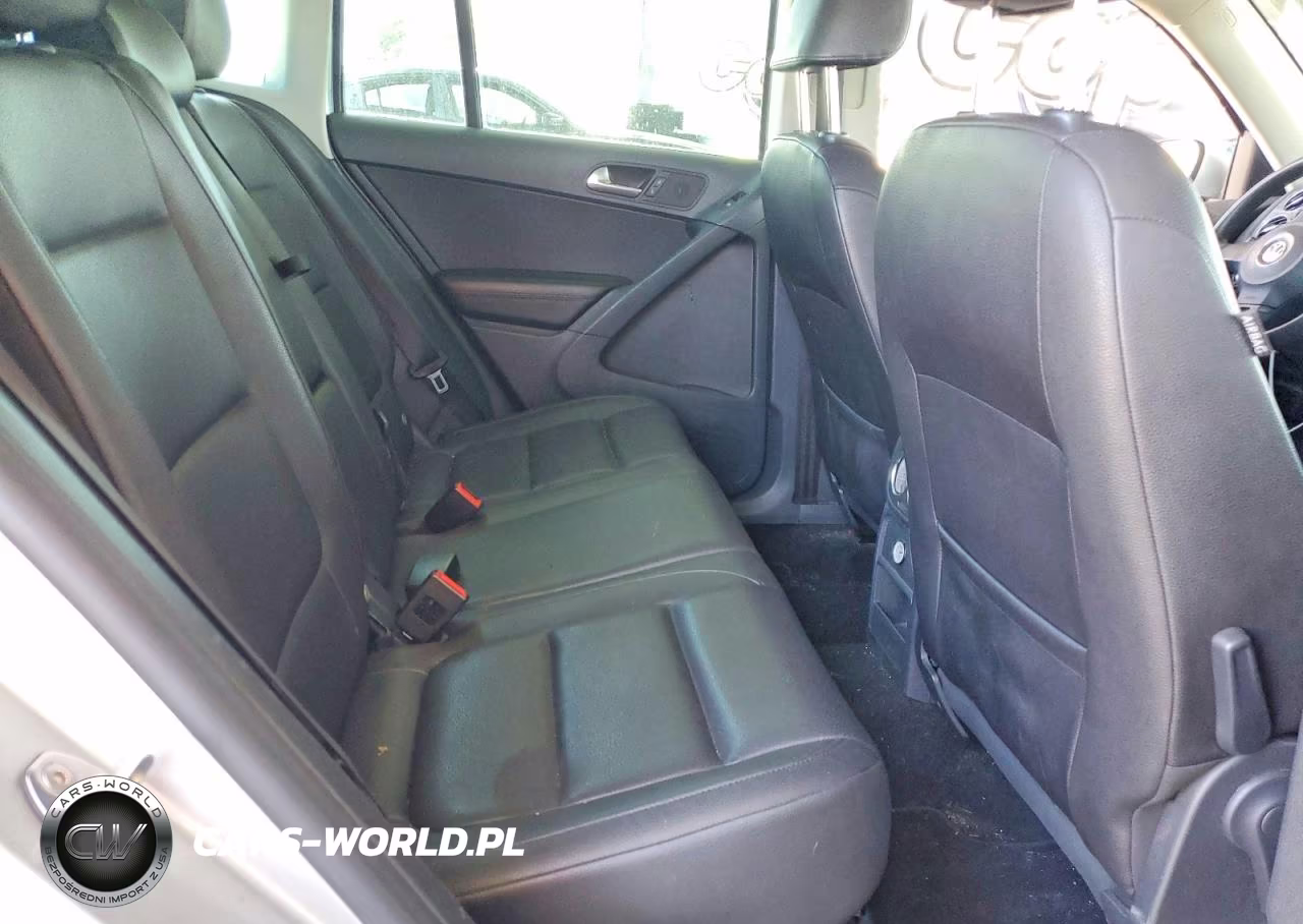 2012 Volkswagen Tiguan S VIN:WVGAV7AX6CW547751 - 10