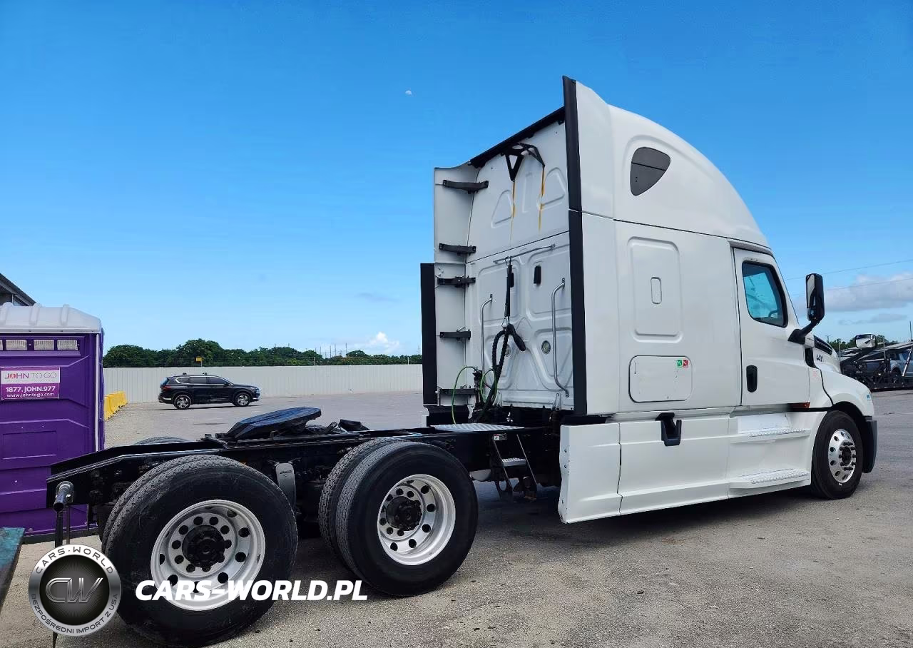 2018 Freightliner Cascadia 126 VIN:3AKJHHDR8JSHR0958 - 4