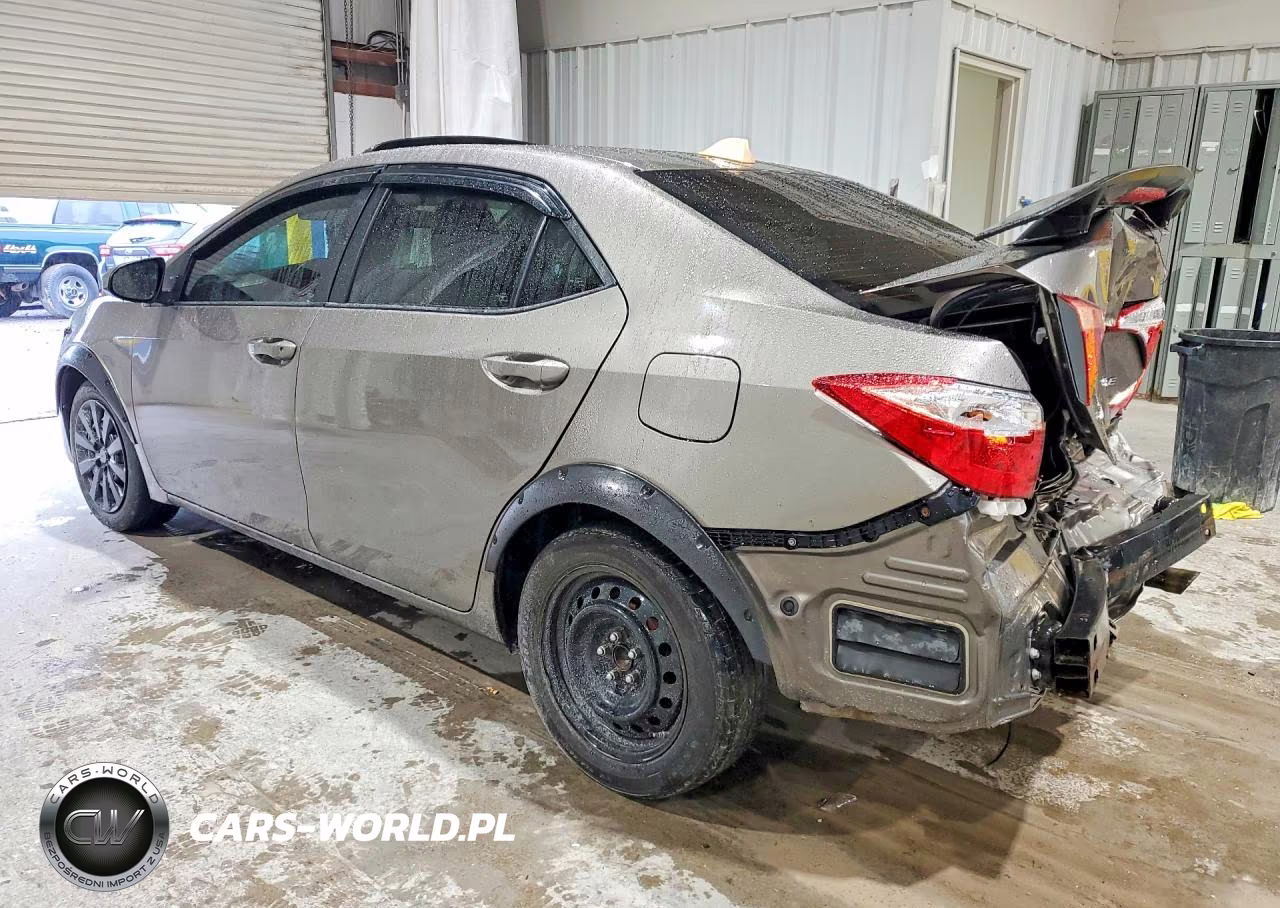 2018 Toyota Corolla Le VIN:5YFBURHE4JP841828 - 2